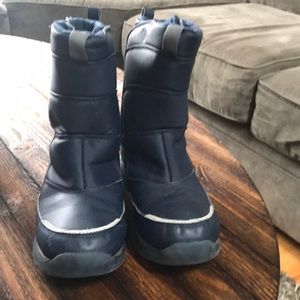 Land’s End  winter boots size 4 youth $15
